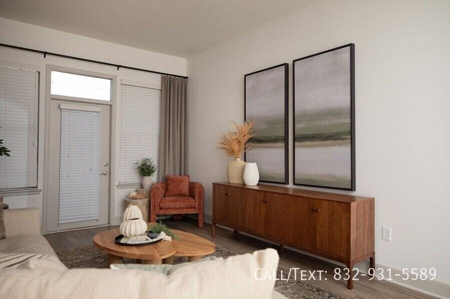 3400 Westheimer Rd #TBRO - Photo 3 of 11