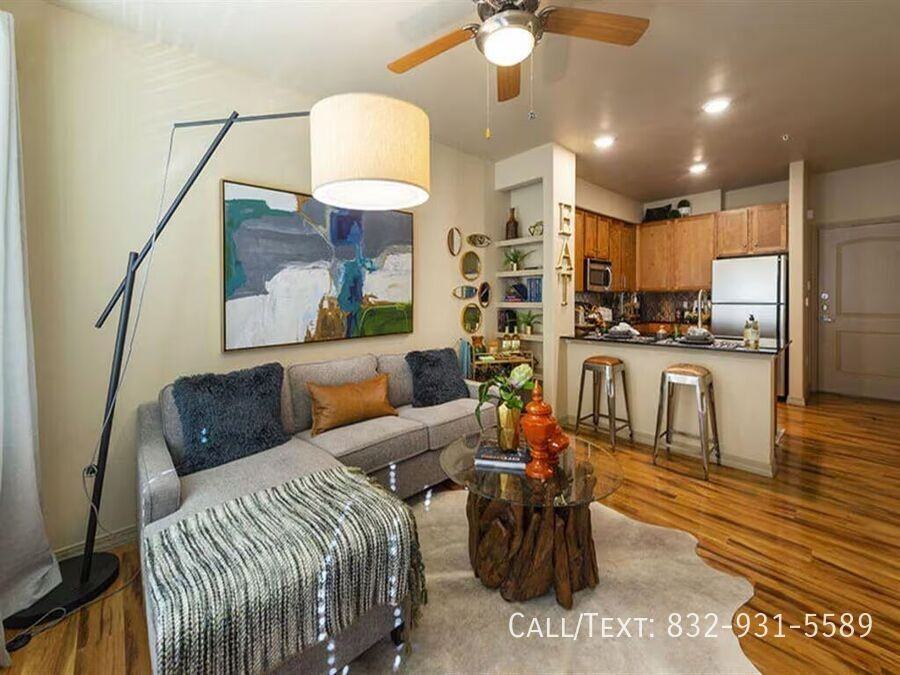 12011 Broadway St - Photo 4 of 10