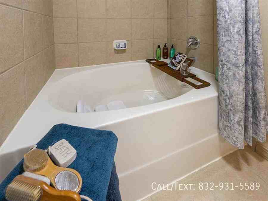 12011 Broadway St - Photo 7 of 10