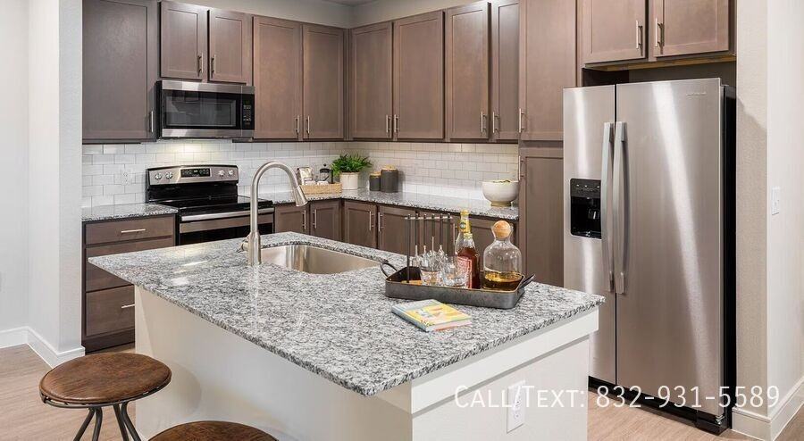 5710 Louetta Rd - Photo 2 of 8