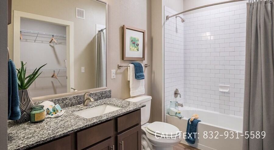 5710 Louetta Rd - Photo 6 of 8