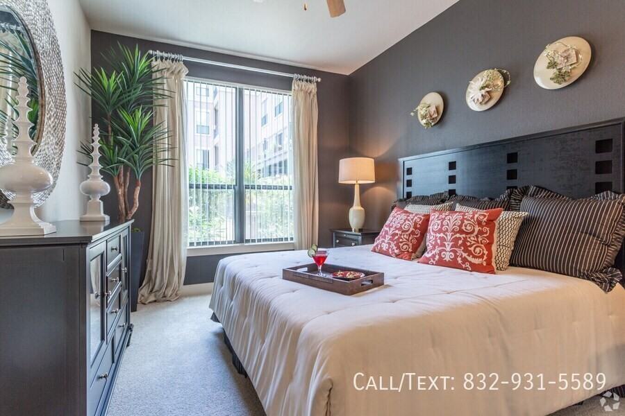 2424 Sawyer Heights St #SHL1 - Photo 5 of 9
