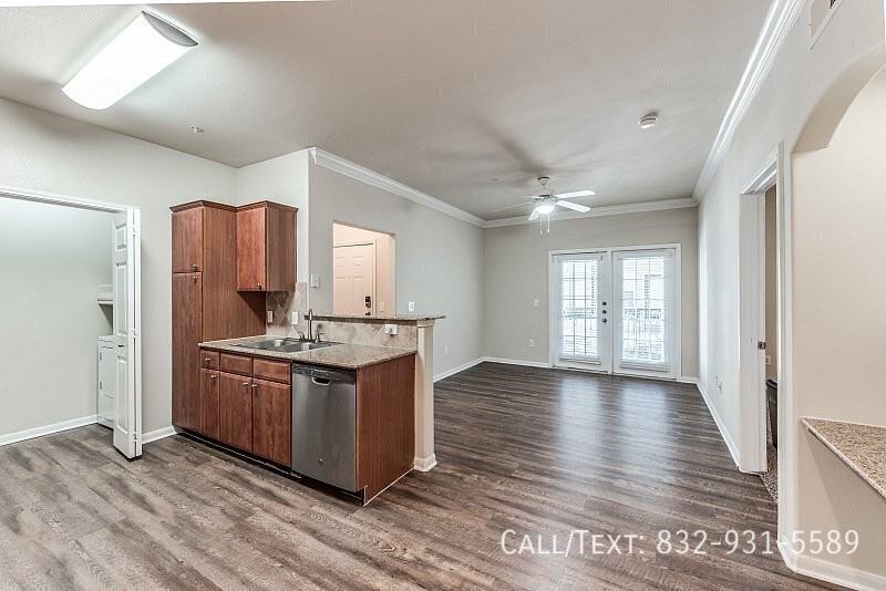 Dulles Ave - Photo 4 of 10