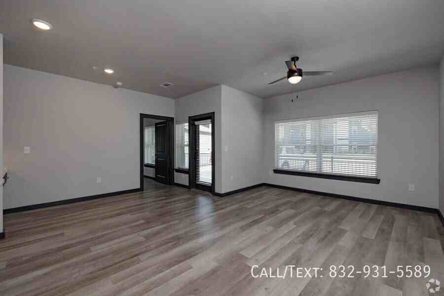 20978 Fm 529 Rd - Photo 3 of 12