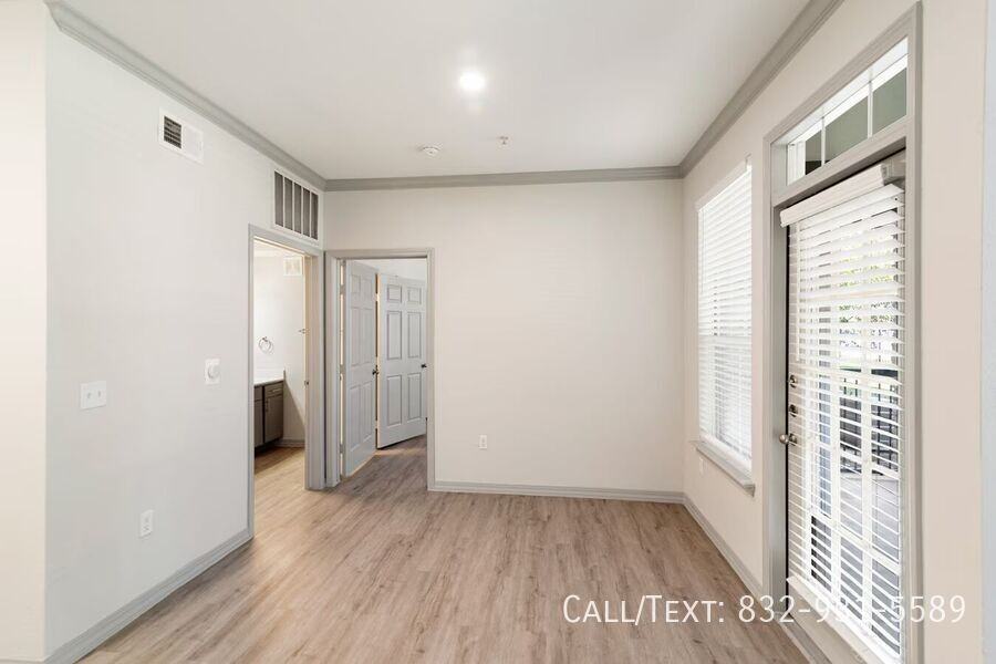 21764 Kingsland Blvd - Photo 3 of 9