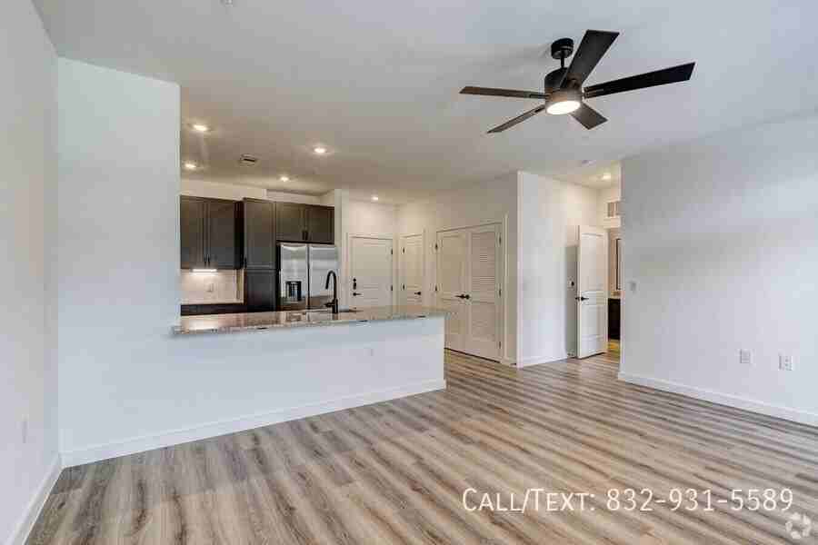 1284 Pin Oak Rd #TYAA1