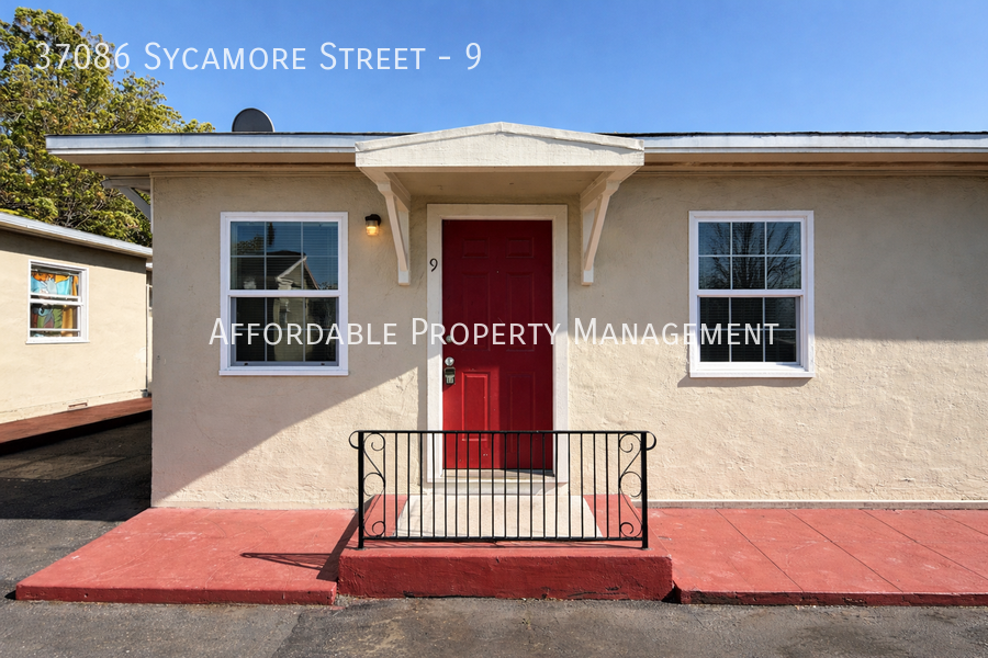 37086 Sycamore St #9 - Photo 2 of 12