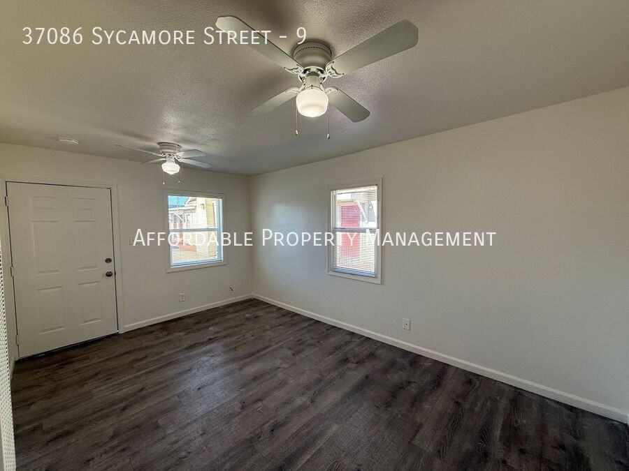 37086 Sycamore St #9 - Photo 3 of 12