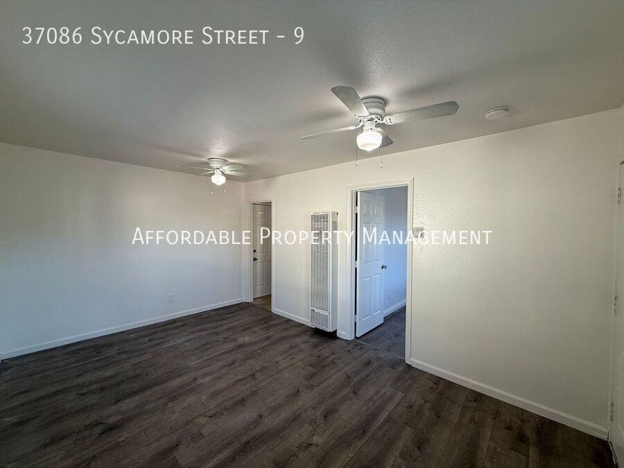 37086 Sycamore St #9 - Photo 5 of 12