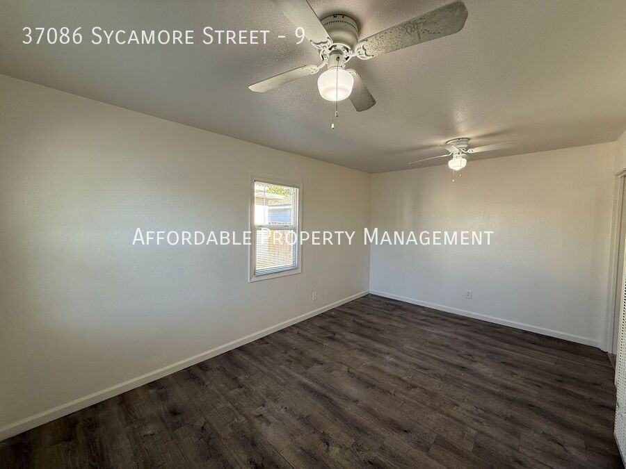 37086 Sycamore St #9 - Photo 6 of 12