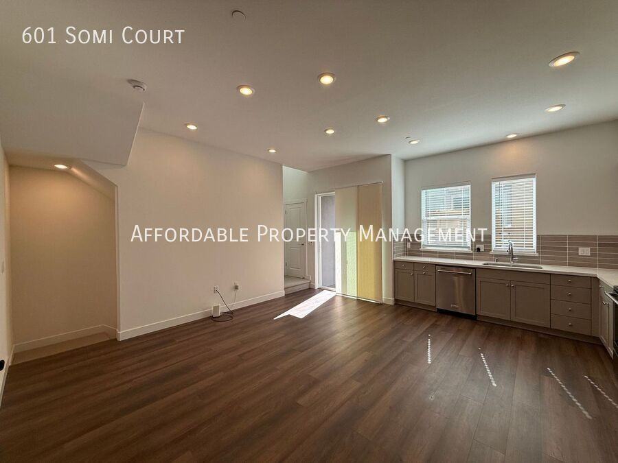 601 Somi Ct - Photo 5 of 24