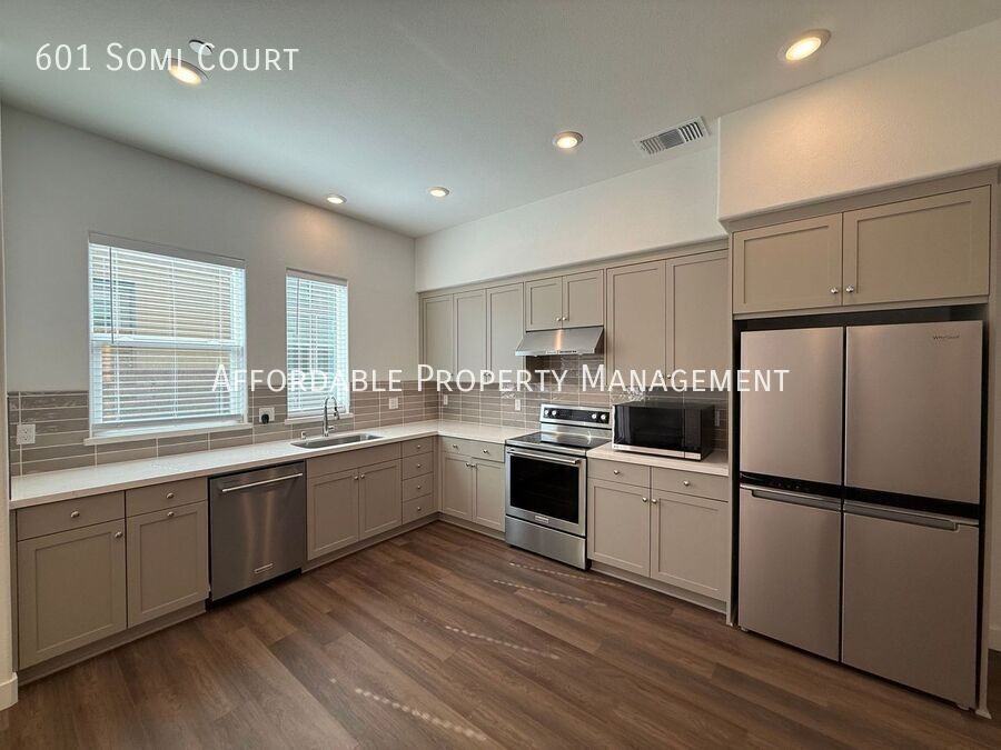 601 Somi Ct - Photo 6 of 24