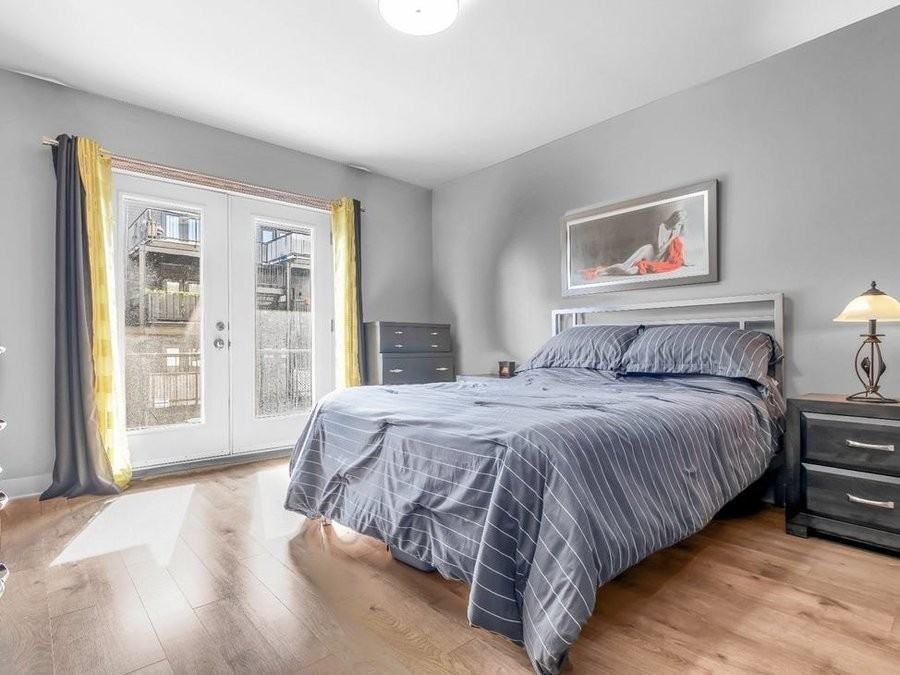 831 S Flores St - Photo 4 of 4