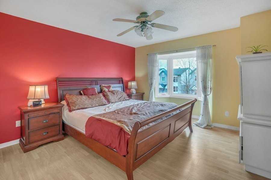 8030 Broadway - Photo 3 of 4