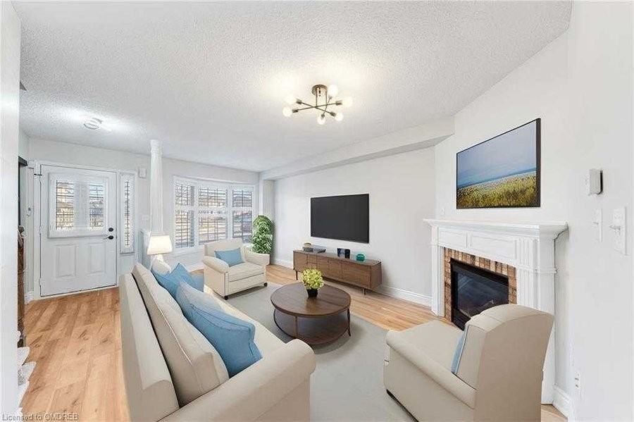 12446 Starcrest Dr - Photo 2 of 4