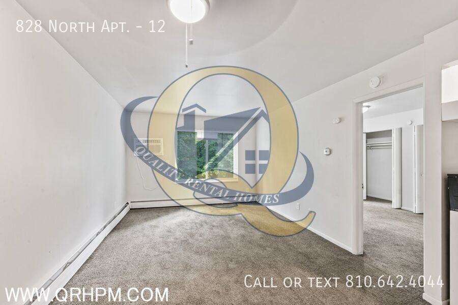 828 North Apt. #12 - Photo 3 of 18