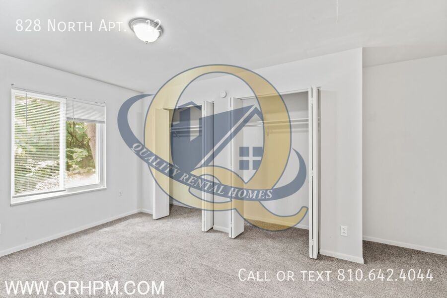 828 North Apt. #12 - Photo 6 of 18