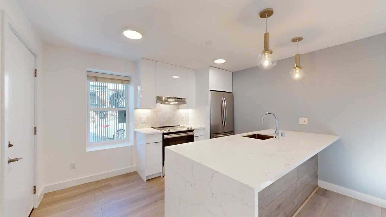 1591 Page St #11 - Photo 4 of 19