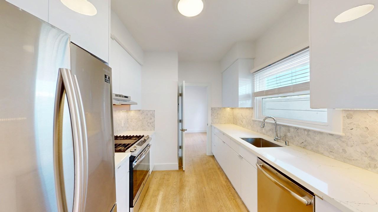 1912 Mission St #1918 - Photo 4 of 29