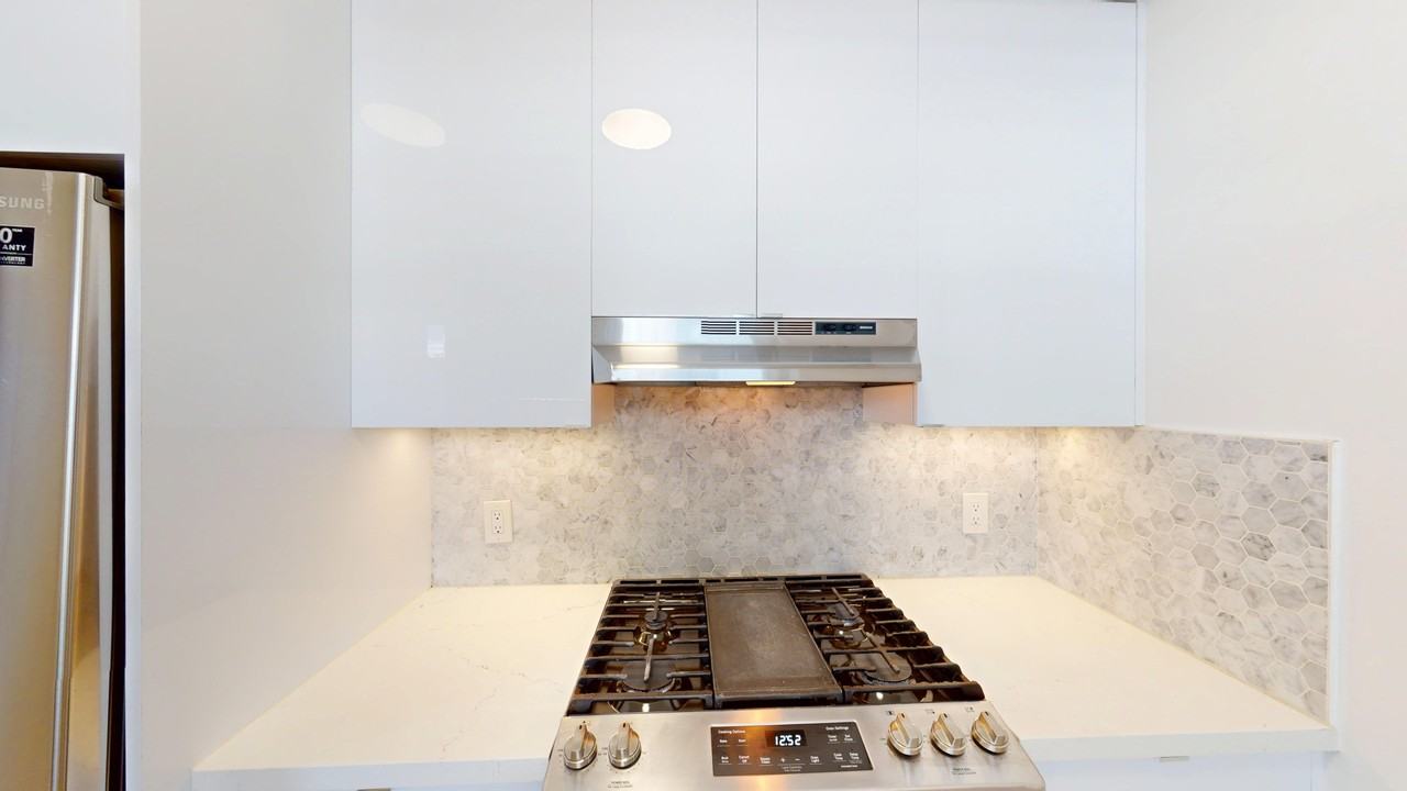 1912 Mission St #1918 - Photo 5 of 29