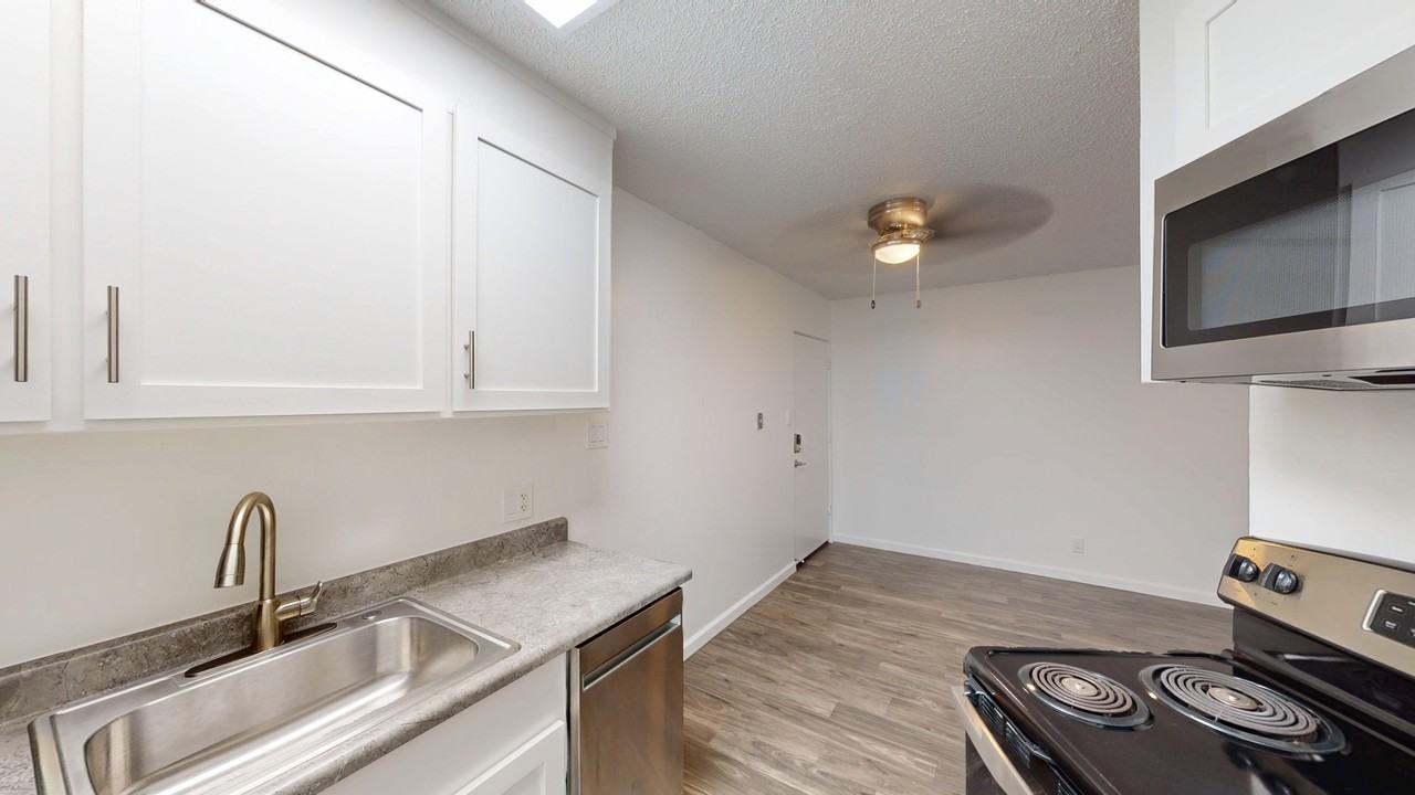1827 Lincoln Ave #216 - Photo 7 of 22