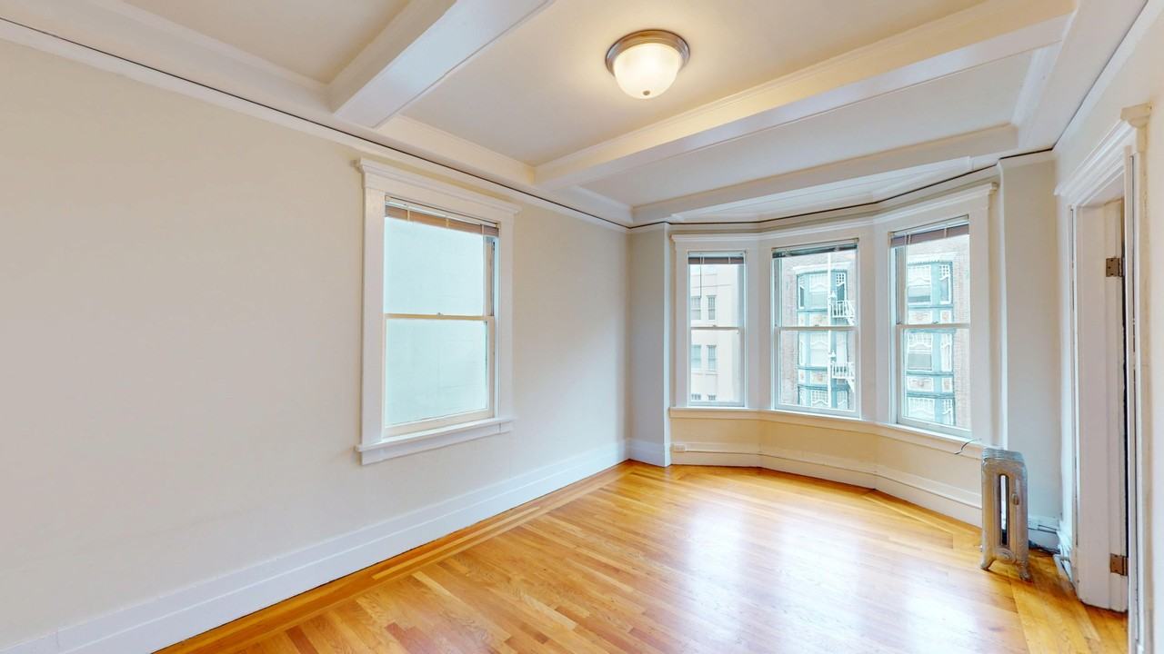 522 Hyde St #11 - Photo 6 of 15