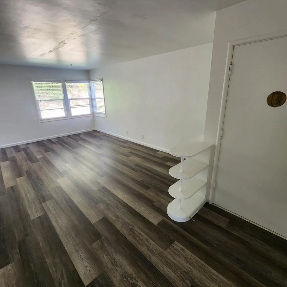 1315 Lincoln Ave #5A - Photo 3 of 32