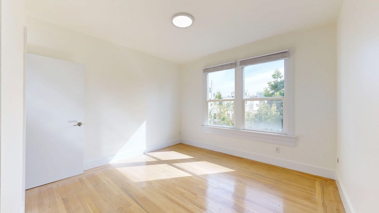 1637 Sacramento St #8 - Photo 2 of 14