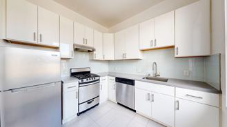 555 Eddy St #33 - Photo 1 of 1