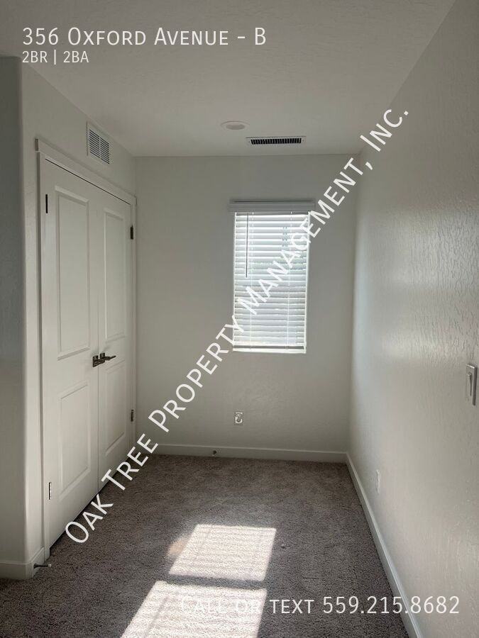 356 Oxford Ave #B - Photo 6 of 17