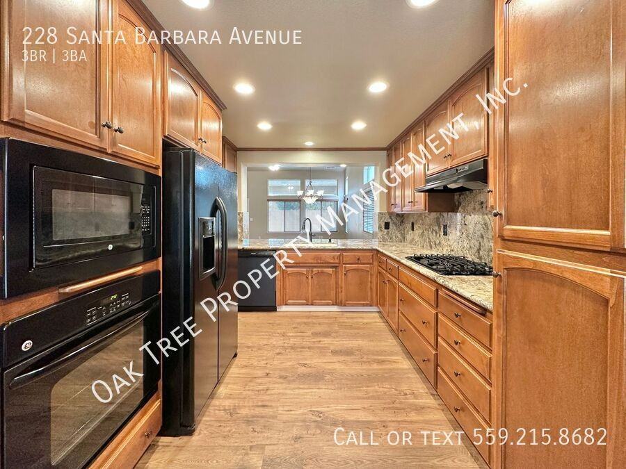 228 Santa Barbara Ave - Photo 4 of 16