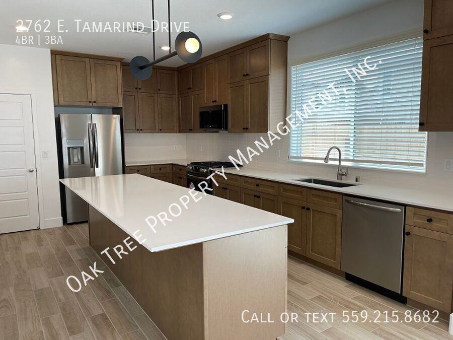 2762 E Tamarind Dr - Photo 4 of 18