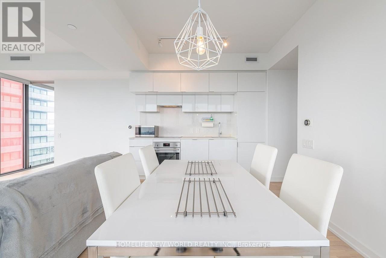 185 Roehampton Avenue #3310 - Photo 6 of 27