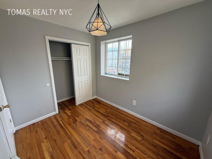 794 Freeman St #3 - Photo 5 of 12