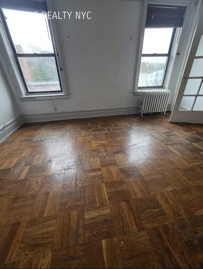 192 Hawthorne Ave - Photo 4 of 14