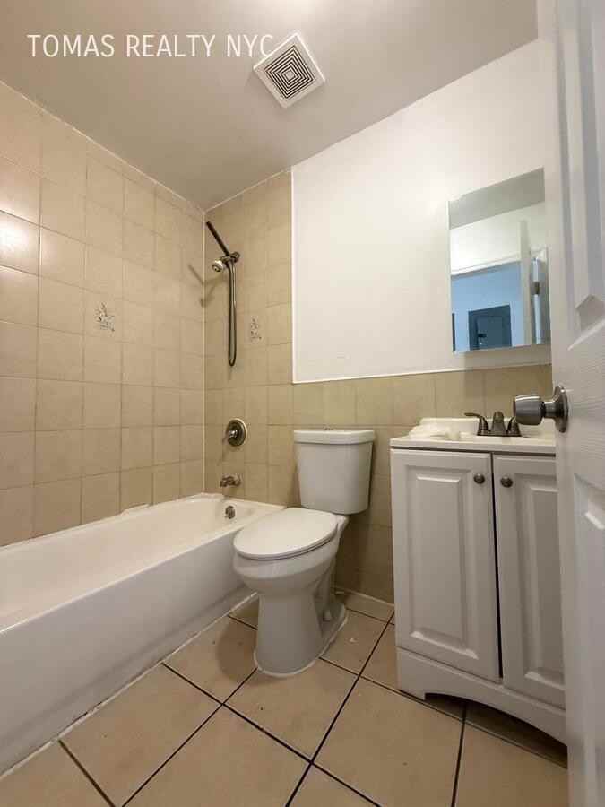 793 Jennings St - Photo 5 of 11