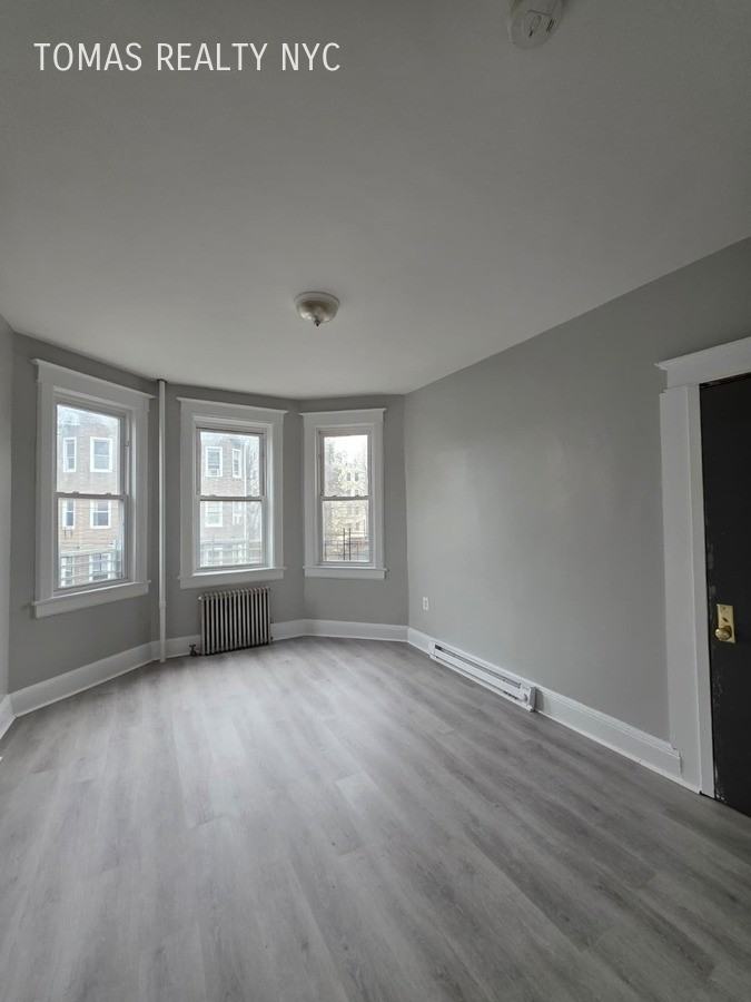 41 Linden St #4N - Photo 3 of 8