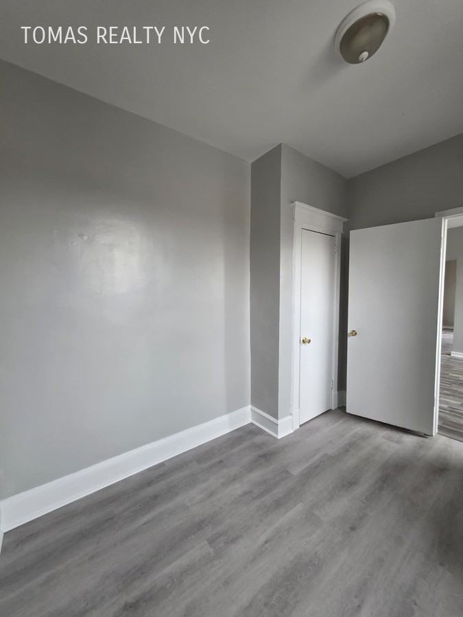 41 Linden St #4N - Photo 6 of 8