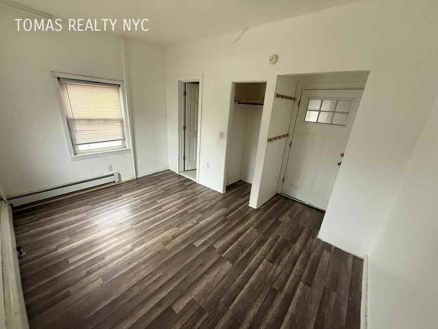 83 Maple Pl - Photo 7 of 12