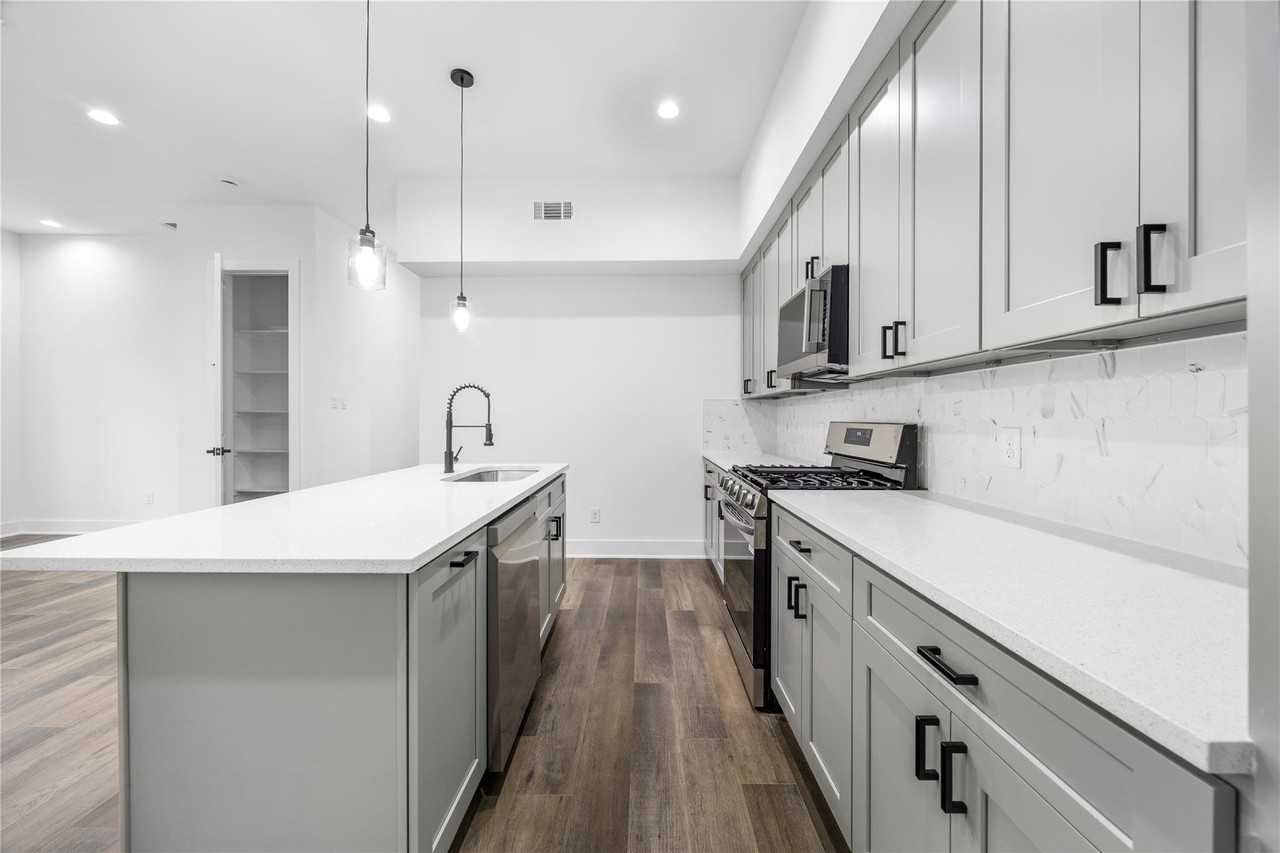 6528 Tuskegee Street