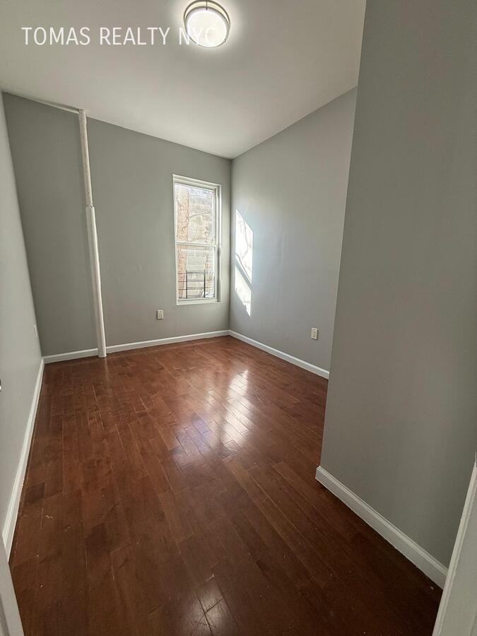 2106 Arthur Ave - Photo 5 of 12