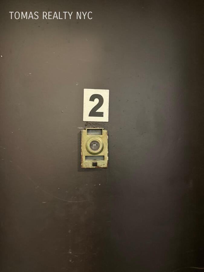 1390 Boston Rd - Photo 7 of 10