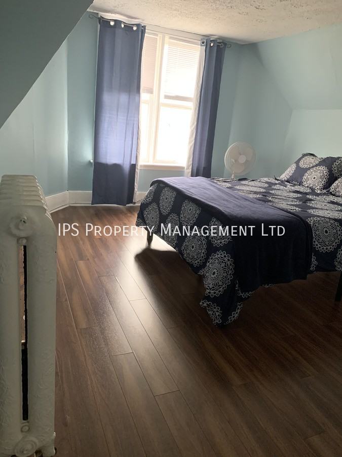 116 Bridge St E - Photo 2 of 13