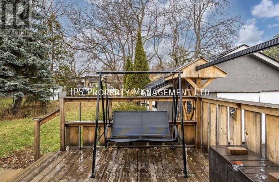 22 Parker St - Photo 3 of 11