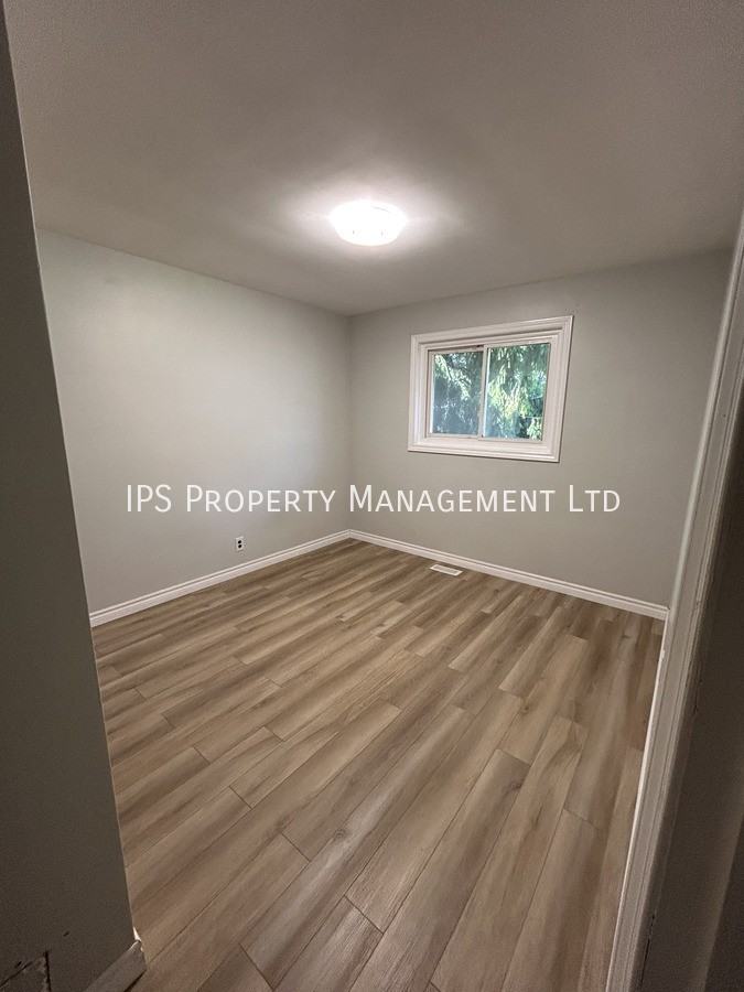 97 Gilbert St - Photo 2 of 13