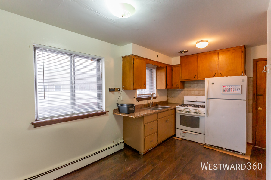 8745 S Cottage Grove Ave #2E - Photo 3 of 8
