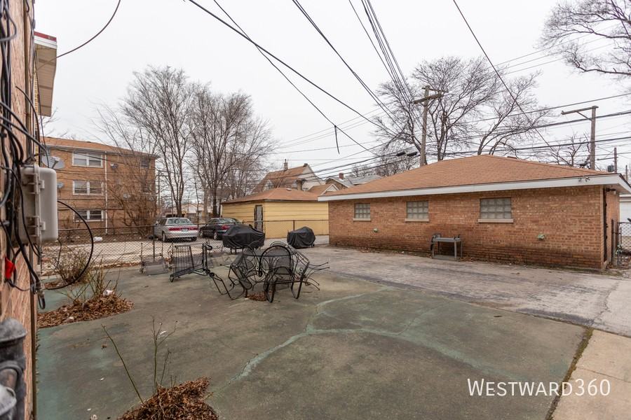 8745 S Cottage Grove Ave #2E - Photo 7 of 8