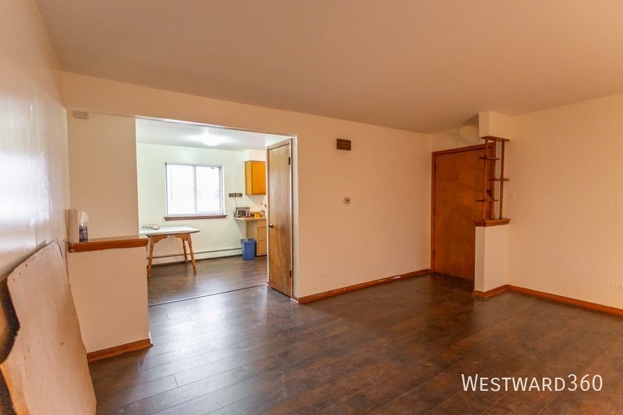 8745 S Cottage Grove Ave #2R - Photo 2 of 10