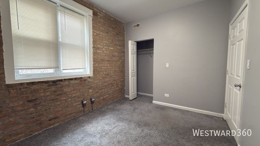 6201 S Rhodes Ave #202 - Photo 6 of 9