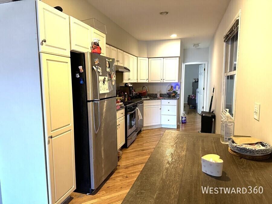 3936 N Ashland Ave #1 - Photo 3 of 23